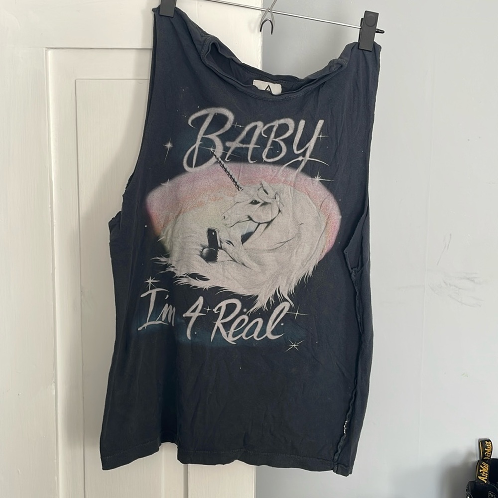 Unif muscle tee size Small